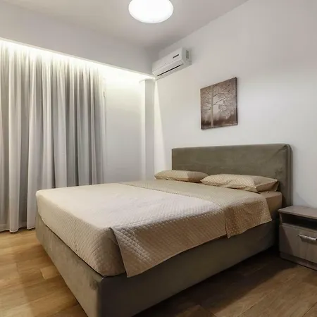 Oresteia Downtown Appartement