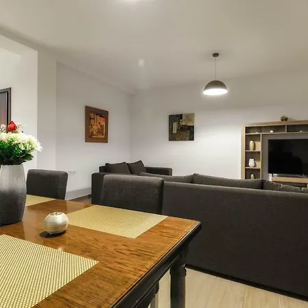 Apartment Oresteia Downtown
